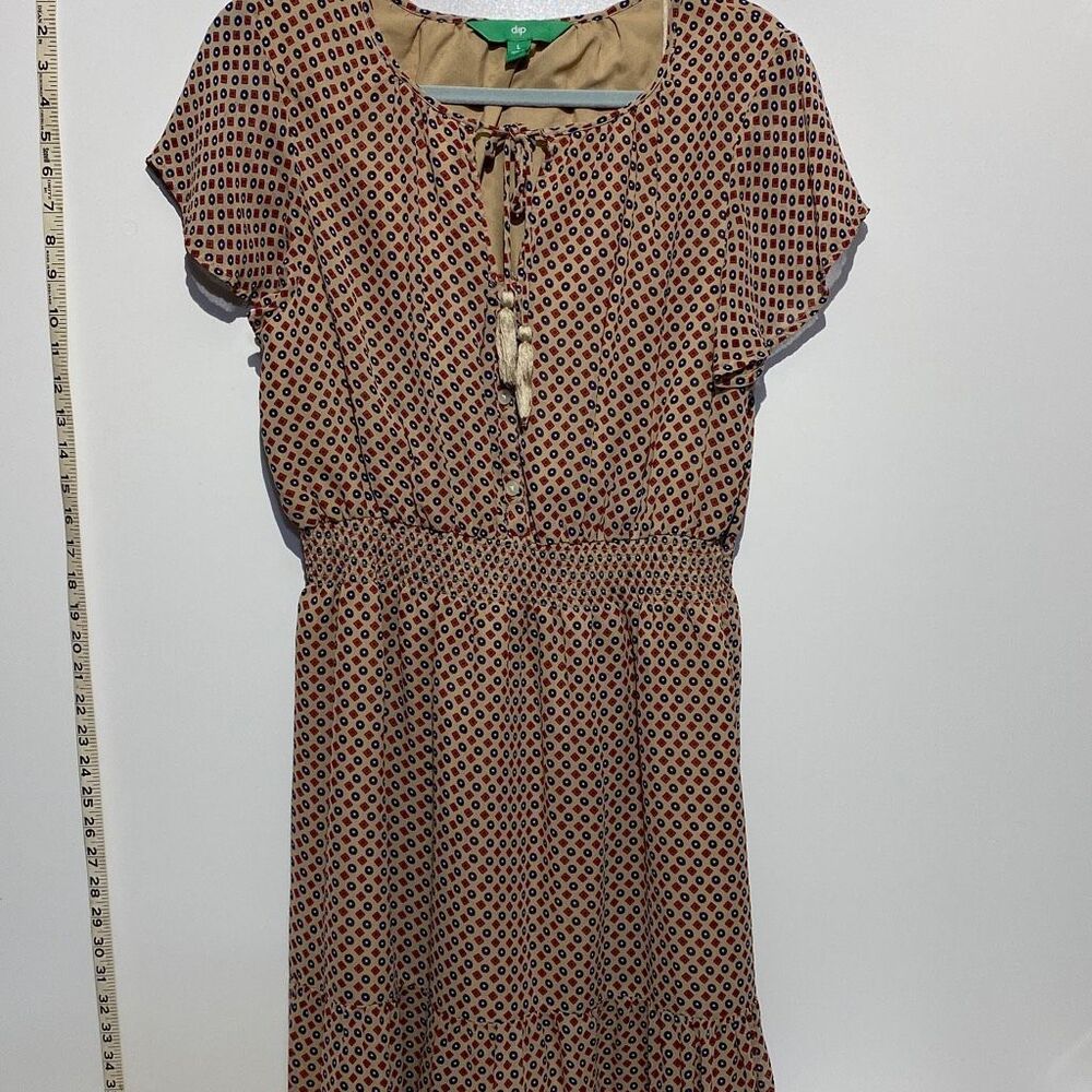 Dip Womens Short Sleeve Smocked Waist Boho Dress Large Tan Red Blue Geometric